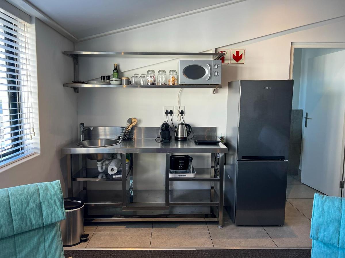 Waterfront Studio Apartment No 5 ヘルマナス エクステリア 写真